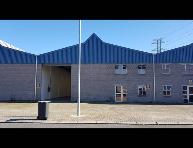 400M² FACTORY TO LET IN SAXENBURG PARK 1